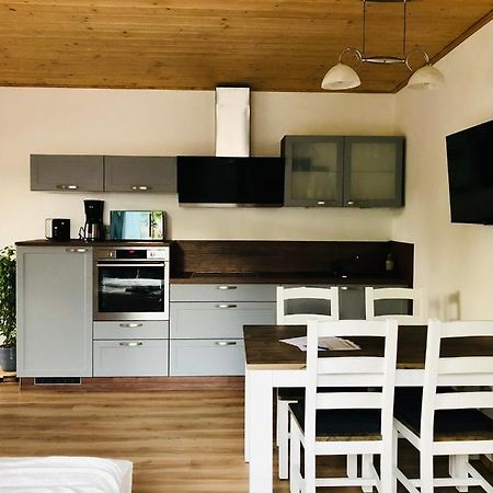 Ruhige Ferienwohnung Direkt Am Rennsteig ノイウハウス・アム・レンヴェーク エクステリア 写真